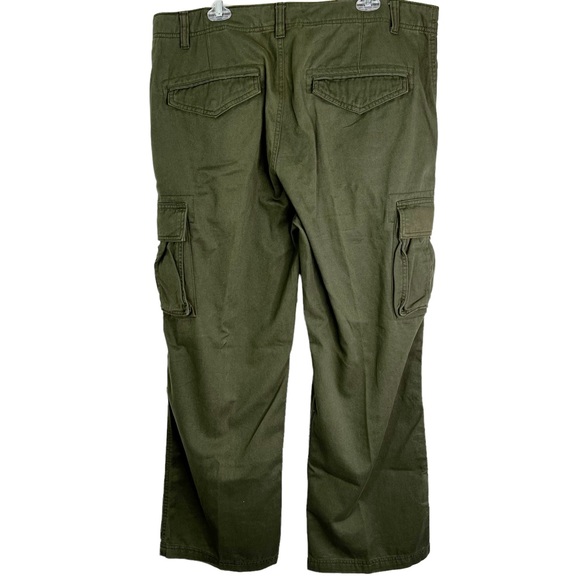 Timberland Relaxed Fit Cargo Chino Pants in Army Green Men’s Size 40x30 - Picture 2 of 9